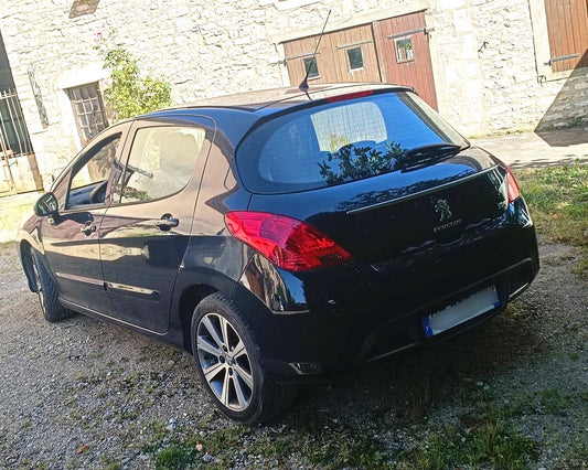 308 1.6 THP 156cv édition féline - 2011